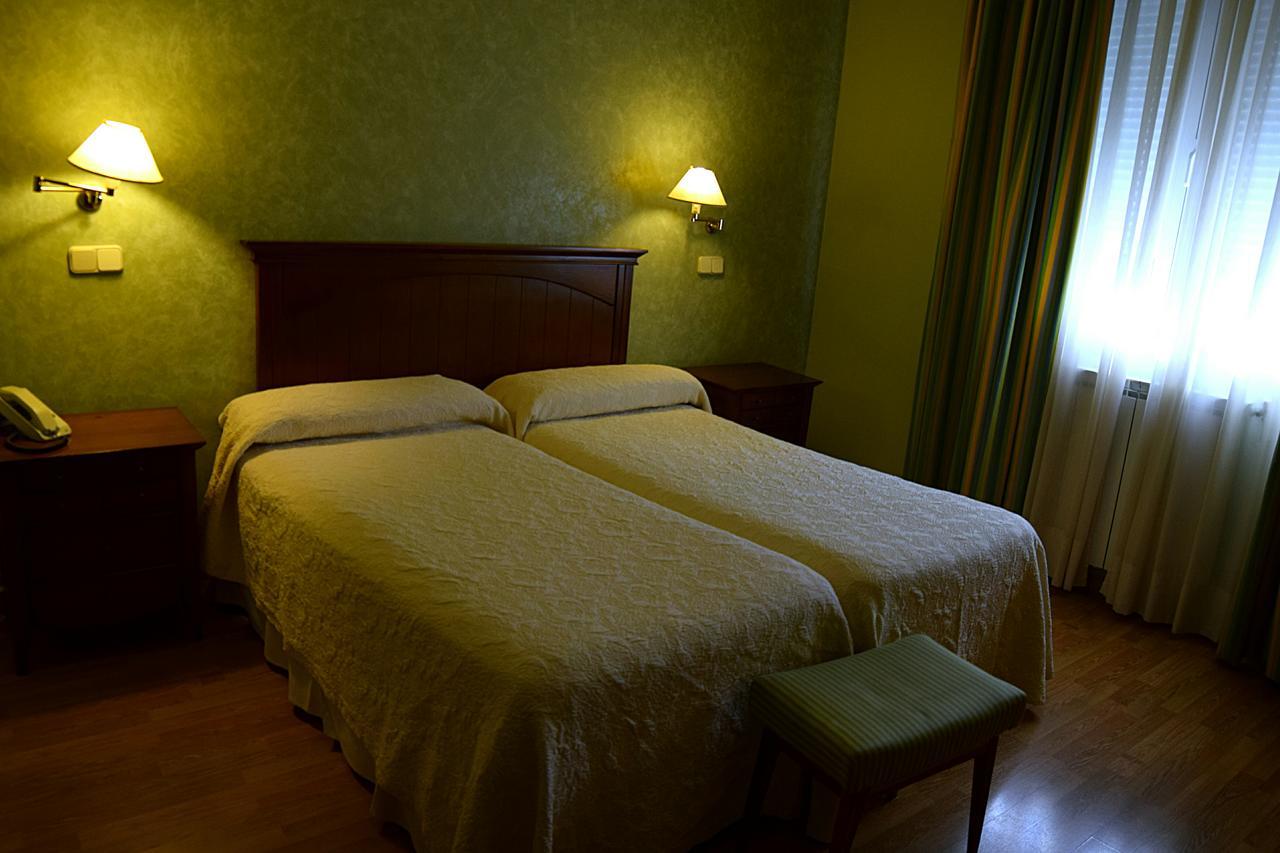 Hotel Mercedes อารันเควซ ภายนอก รูปภาพ