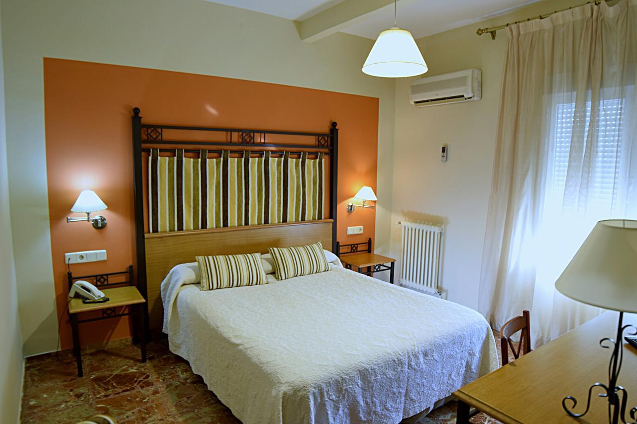 Hotel Mercedes อารันเควซ ภายนอก รูปภาพ